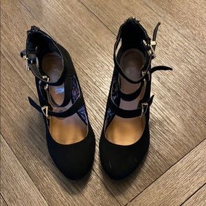 Black Wedge Pumps